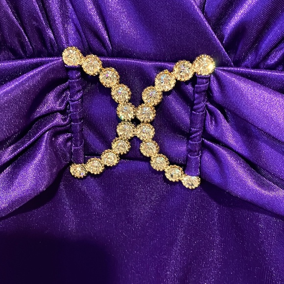 Medium Juniors Special Occasion Dress - Picture 3 of 6